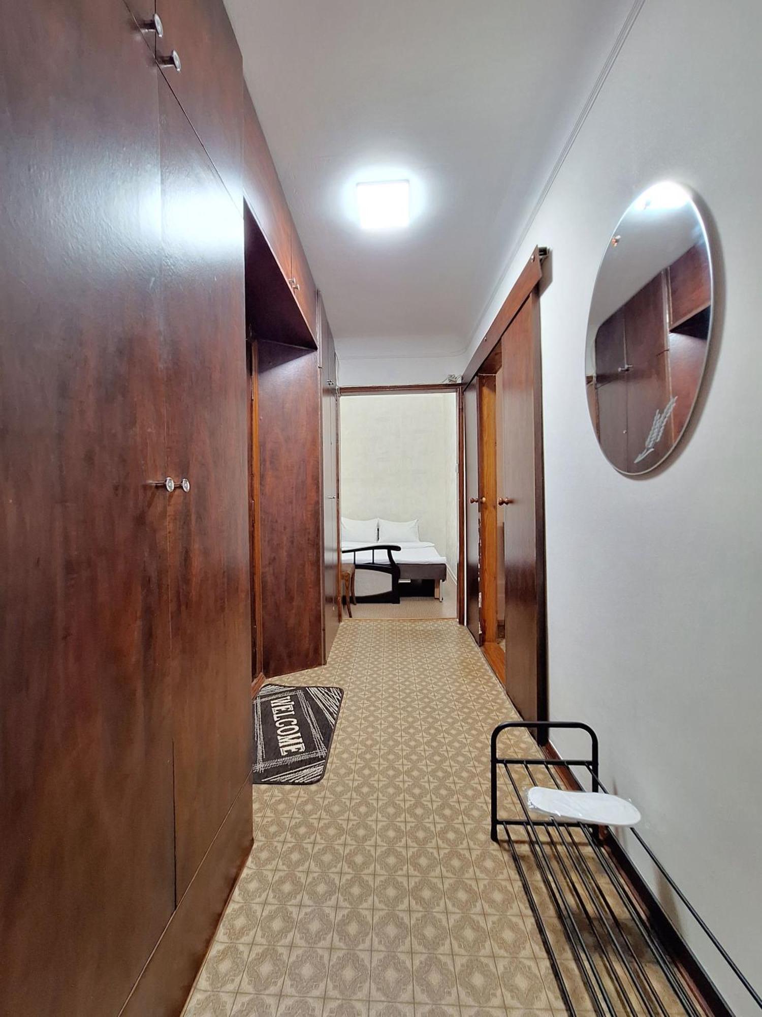 4 Ліжка З Балконом Документи Для Відряджень Мережа Alex Apartments Безконтатне Заселення 24-7 Poltava Exterior foto