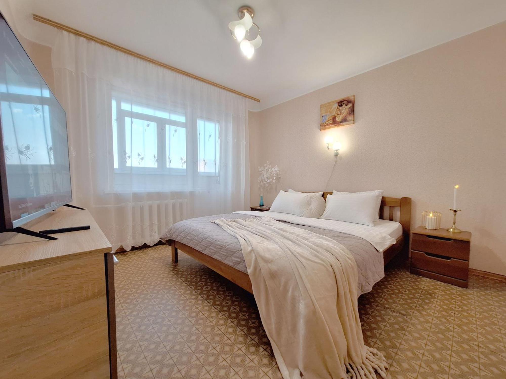4 Ліжка З Балконом Документи Для Відряджень Мережа Alex Apartments Безконтатне Заселення 24-7 Poltava Exterior foto